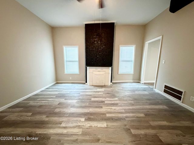 1917 W Madison St, Louisville, KY 40203