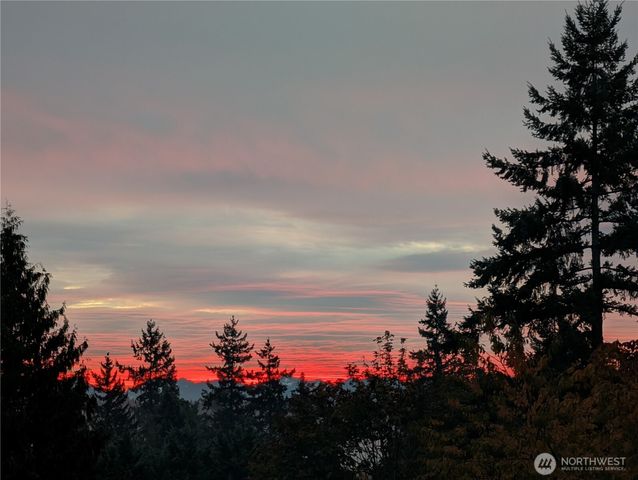 16407 NE 44th Way, Redmond, WA 98052