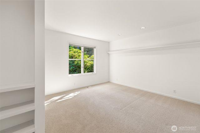 16407 NE 44th Way, Redmond, WA 98052