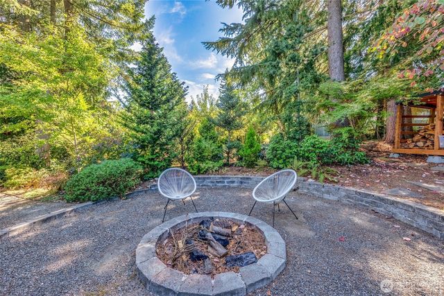 16407 NE 44th Way, Redmond, WA 98052