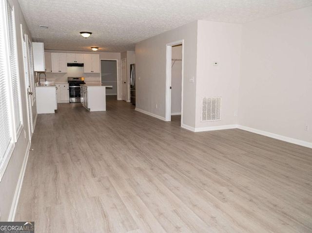 1860 Pinehurst View Drive, Grayson, GA 30017