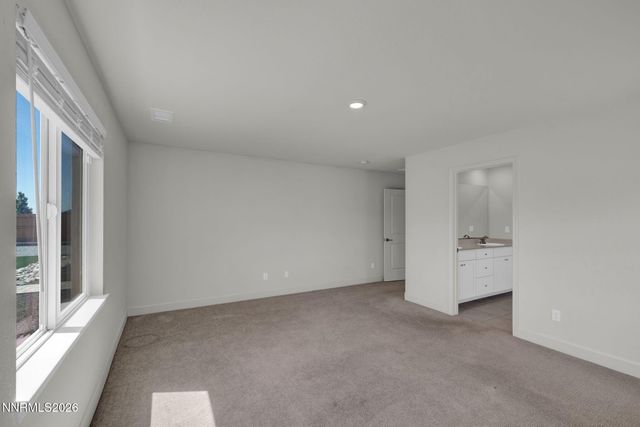 734 Hallow Pointe Drive, Sparks, NV 89441