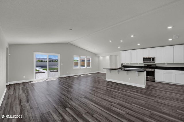 734 Hallow Pointe Drive, Sparks, NV 89441