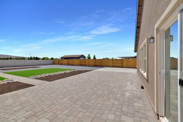 734 Hallow Pointe Drive, Sparks, NV 89441