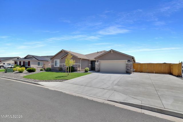 734 Hallow Pointe Drive, Sparks, NV 89441