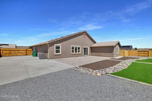 734 Hallow Pointe Drive, Sparks, NV 89441