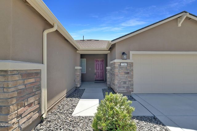 734 Hallow Pointe Drive, Sparks, NV 89441