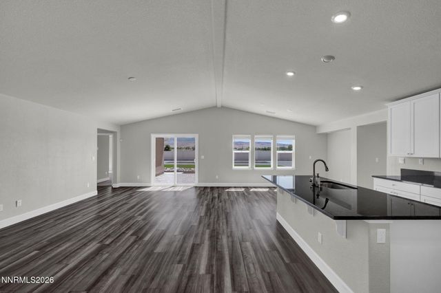 734 Hallow Pointe Drive, Sparks, NV 89441