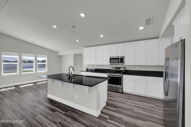 734 Hallow Pointe Drive, Sparks, NV 89441