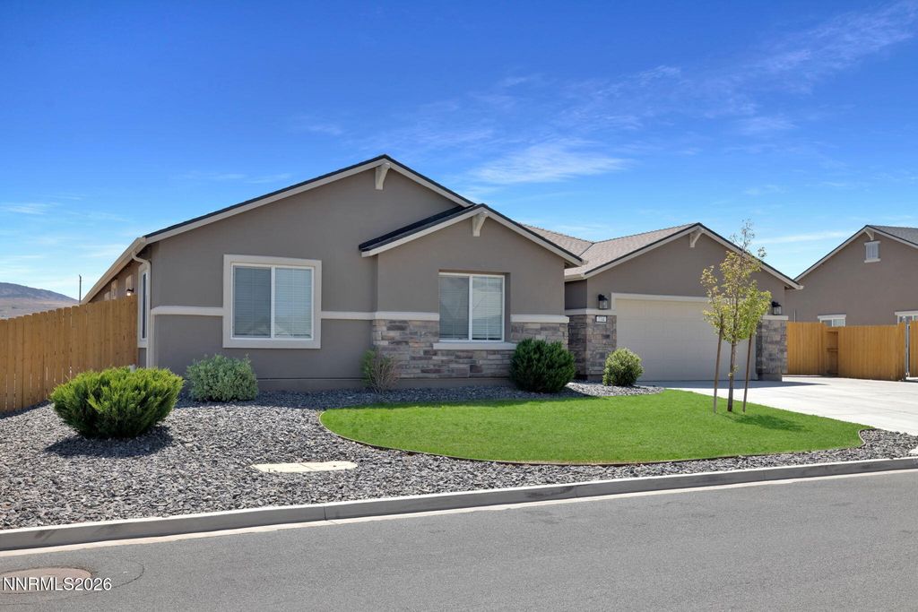734 Hallow Pointe Drive, Sparks, NV 89441