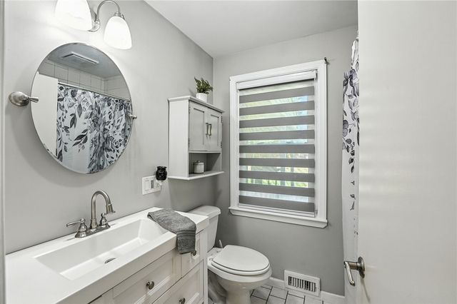 3444 Diamond Hill Road, Cumberland, RI 02864