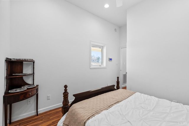 1433 Piney Mountain Road, Appomattox, VA 24522