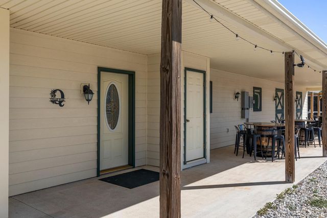 1433 Piney Mountain Road, Appomattox, VA 24522