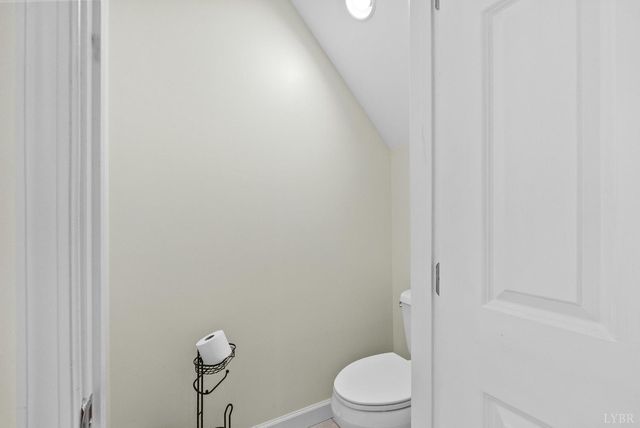 1433 Piney Mountain Road, Appomattox, VA 24522