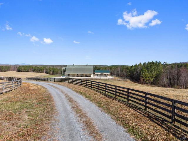 1433 Piney Mountain Road, Appomattox, VA 24522
