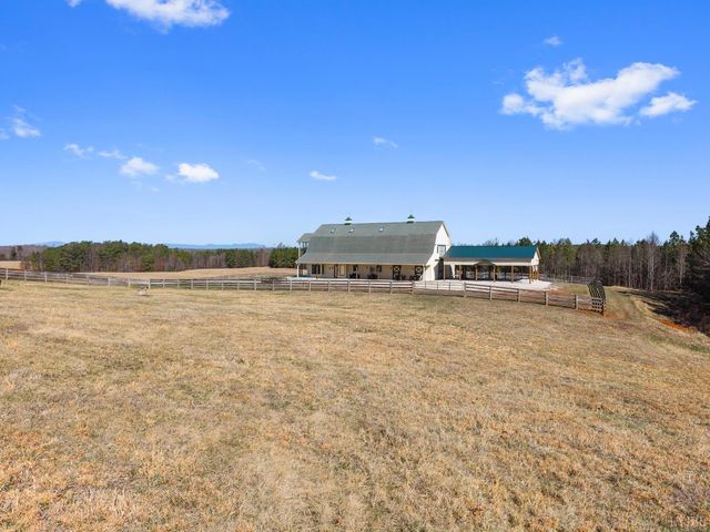 1433 Piney Mountain Road, Appomattox, VA 24522