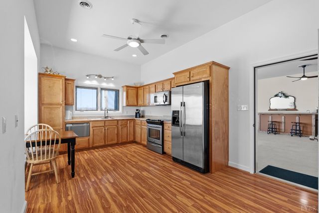 1433 Piney Mountain Road, Appomattox, VA 24522