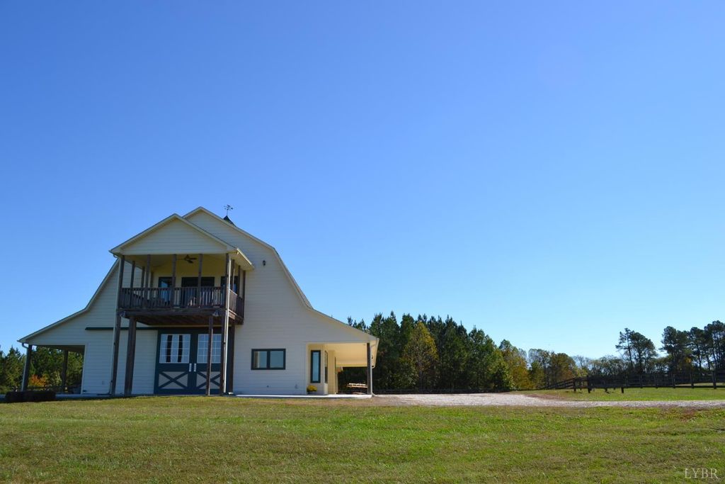 1433 Piney Mountain Road, Appomattox, VA 24522