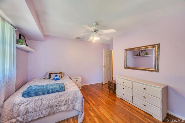 28 Penn Drive, Dix Hills, NY 11746