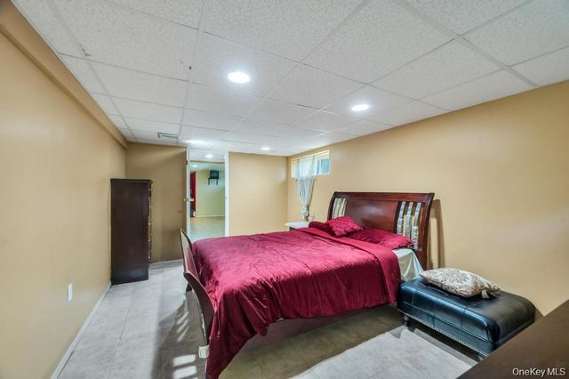 28 Penn Drive, Dix Hills, NY 11746