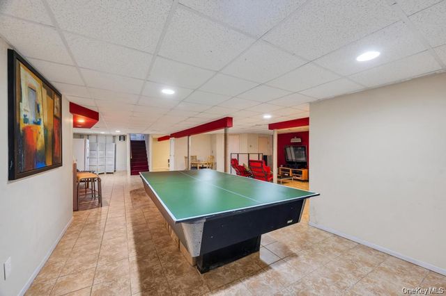 28 Penn Drive, Dix Hills, NY 11746