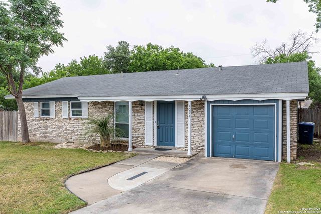 1014 MOREY PEAK DR, San Antonio, TX 78213
