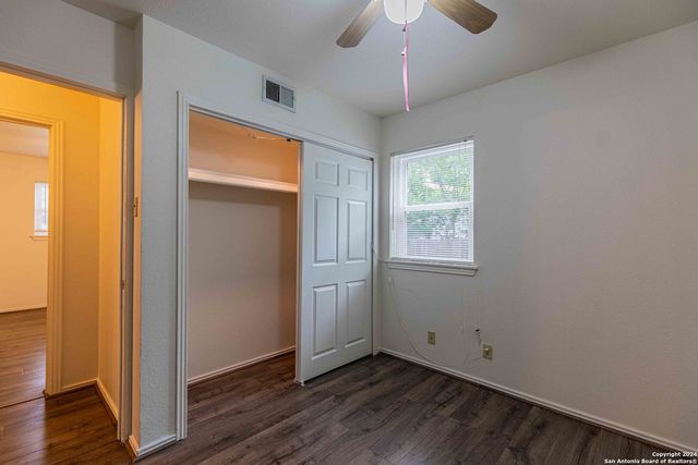 1014 MOREY PEAK DR, San Antonio, TX 78213