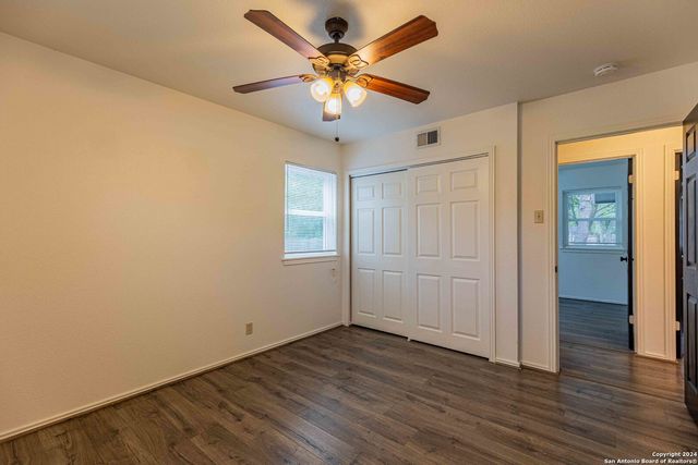1014 MOREY PEAK DR, San Antonio, TX 78213