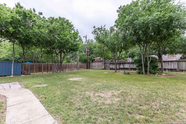 1014 MOREY PEAK DR, San Antonio, TX 78213