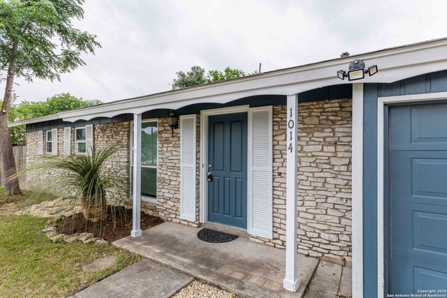 1014 MOREY PEAK DR, San Antonio, TX 78213