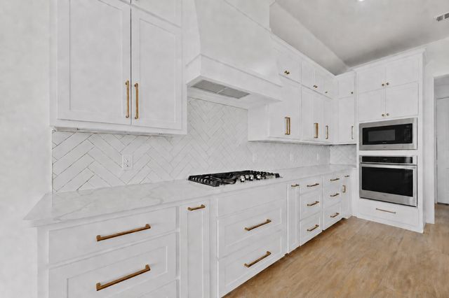 10813 Alta Sierra Drive, Benbrook, TX 76126