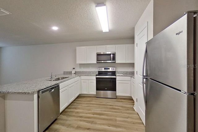 10872 N FRANTZ AVENUE, Citrus Springs, FL 34434