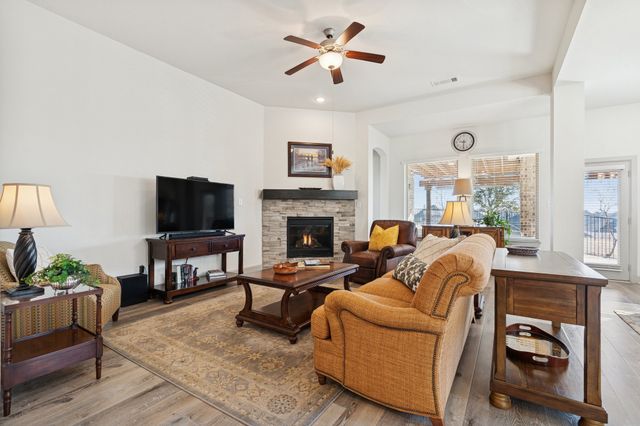 5545 Annie Creek Road, Fort Worth, TX 76126