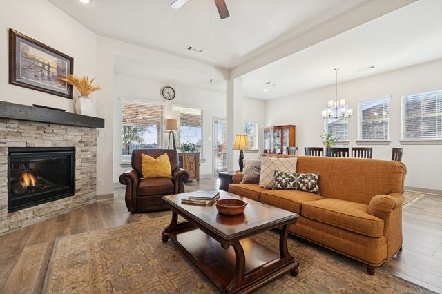 5545 Annie Creek Road, Fort Worth, TX 76126