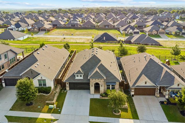 5545 Annie Creek Road, Fort Worth, TX 76126