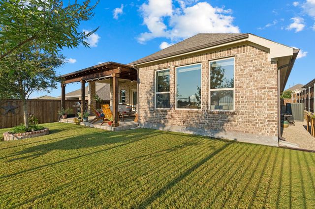 5545 Annie Creek Road, Fort Worth, TX 76126