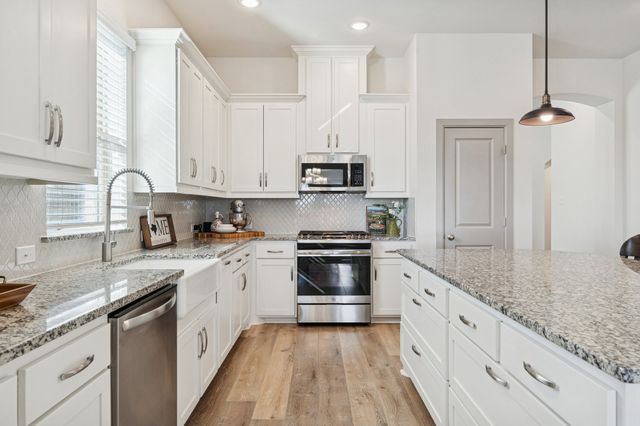 5545 Annie Creek Road, Fort Worth, TX 76126