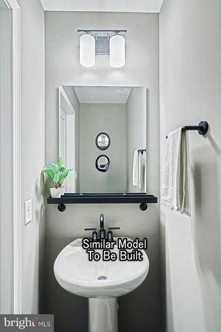 WHITE OAK PLAN AT WOODLYNN PRESERVE, Selinsgrove, PA 17870