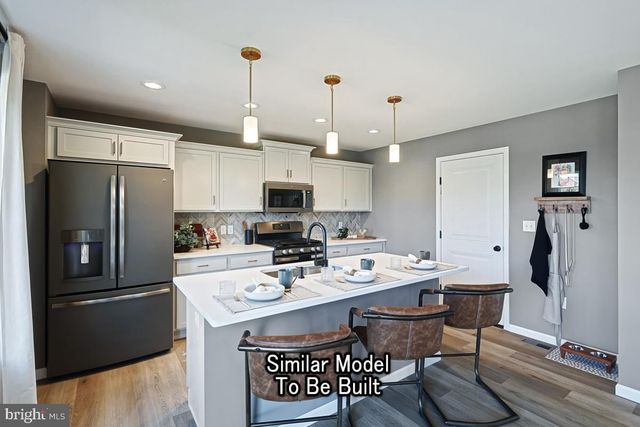 WHITE OAK PLAN AT WOODLYNN PRESERVE, Selinsgrove, PA 17870