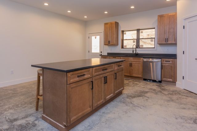 2604 Lower East Valley Road, Dunlap, TN 37327