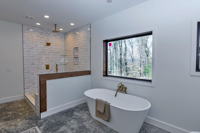 2604 Lower East Valley Road, Dunlap, TN 37327