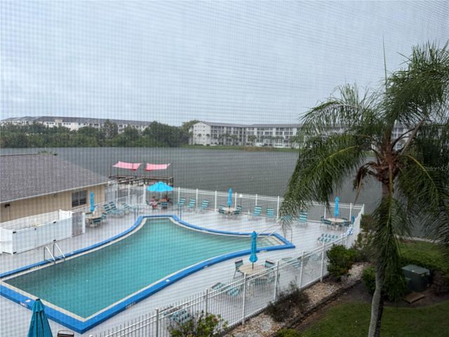 3753 LAKE BAYSHORE DRIVE 305, Bradenton, FL 34205