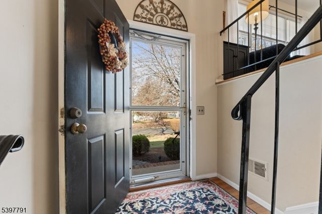 31 Fox Chase Run, Hillsborough Twp., NJ 08844