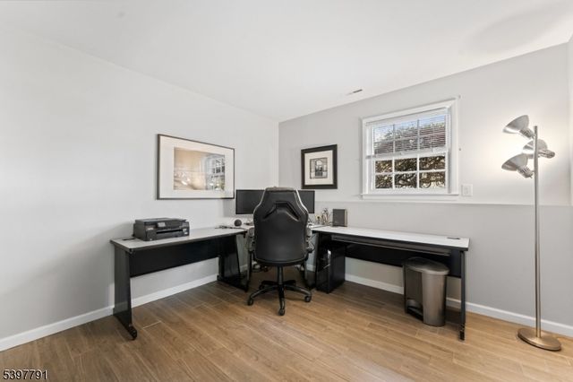 31 Fox Chase Run, Hillsborough Twp., NJ 08844