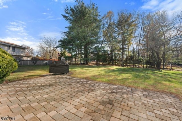 31 Fox Chase Run, Hillsborough Twp., NJ 08844