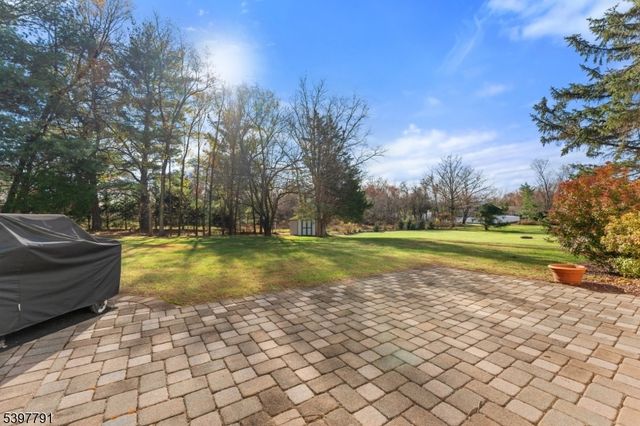 31 Fox Chase Run, Hillsborough Twp., NJ 08844