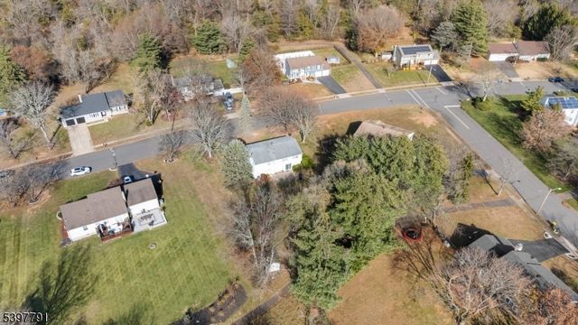 31 Fox Chase Run, Hillsborough Twp., NJ 08844