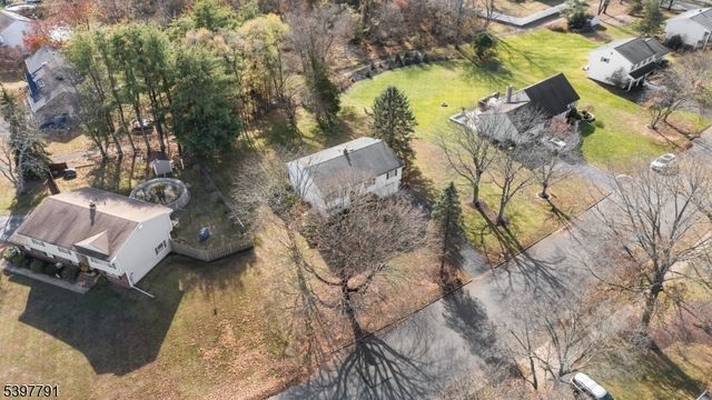 31 Fox Chase Run, Hillsborough Twp., NJ 08844