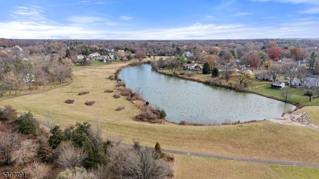 31 Fox Chase Run, Hillsborough Twp., NJ 08844