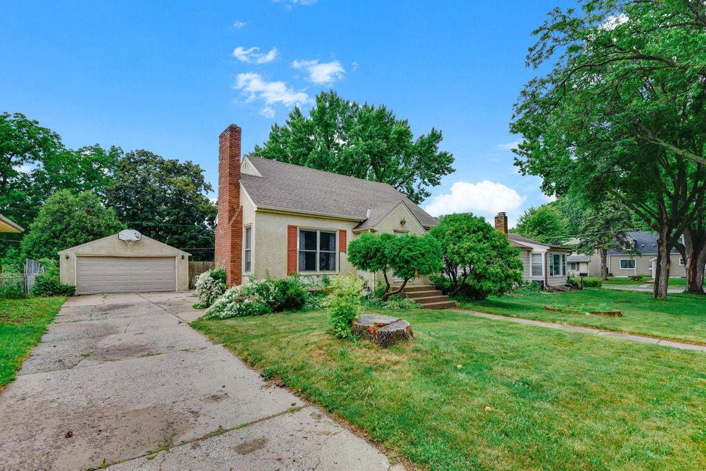 1313 Birmingham Street, Saint Paul, MN 55106